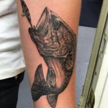 Fish Hook Tri Pink Tattoo