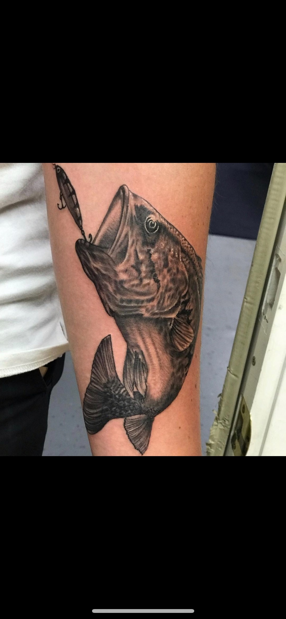 Fish Hook Tri Pink Tattoo